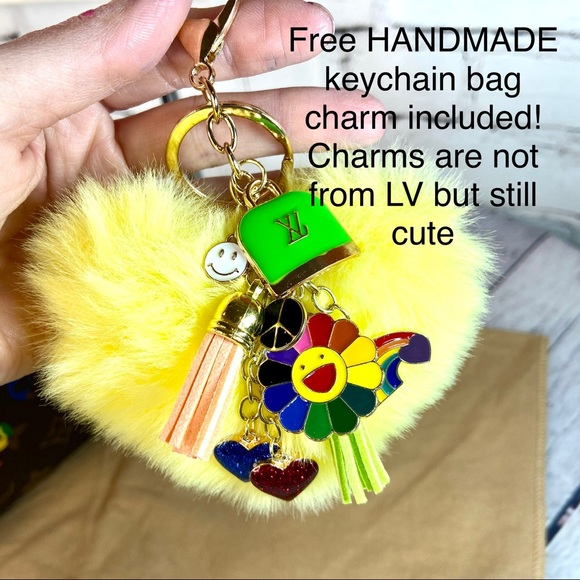 Louis Vuitton Trousse 23 Crossbody bag Custom Painted in rainbow with charms - Picture 4 of 16